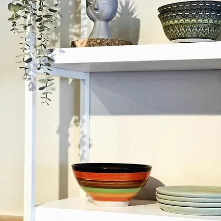Apartment Stylish Near The Beach- Modern & Comfort *