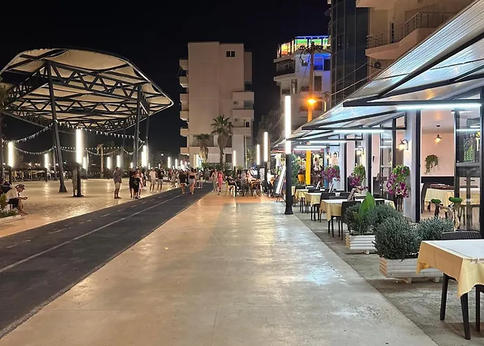 Stylish Near The Beach- Modern & Comfort *