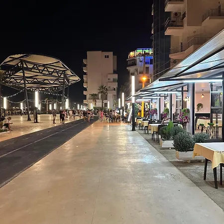 Stylish Near The Beach- Modern & Comfort *